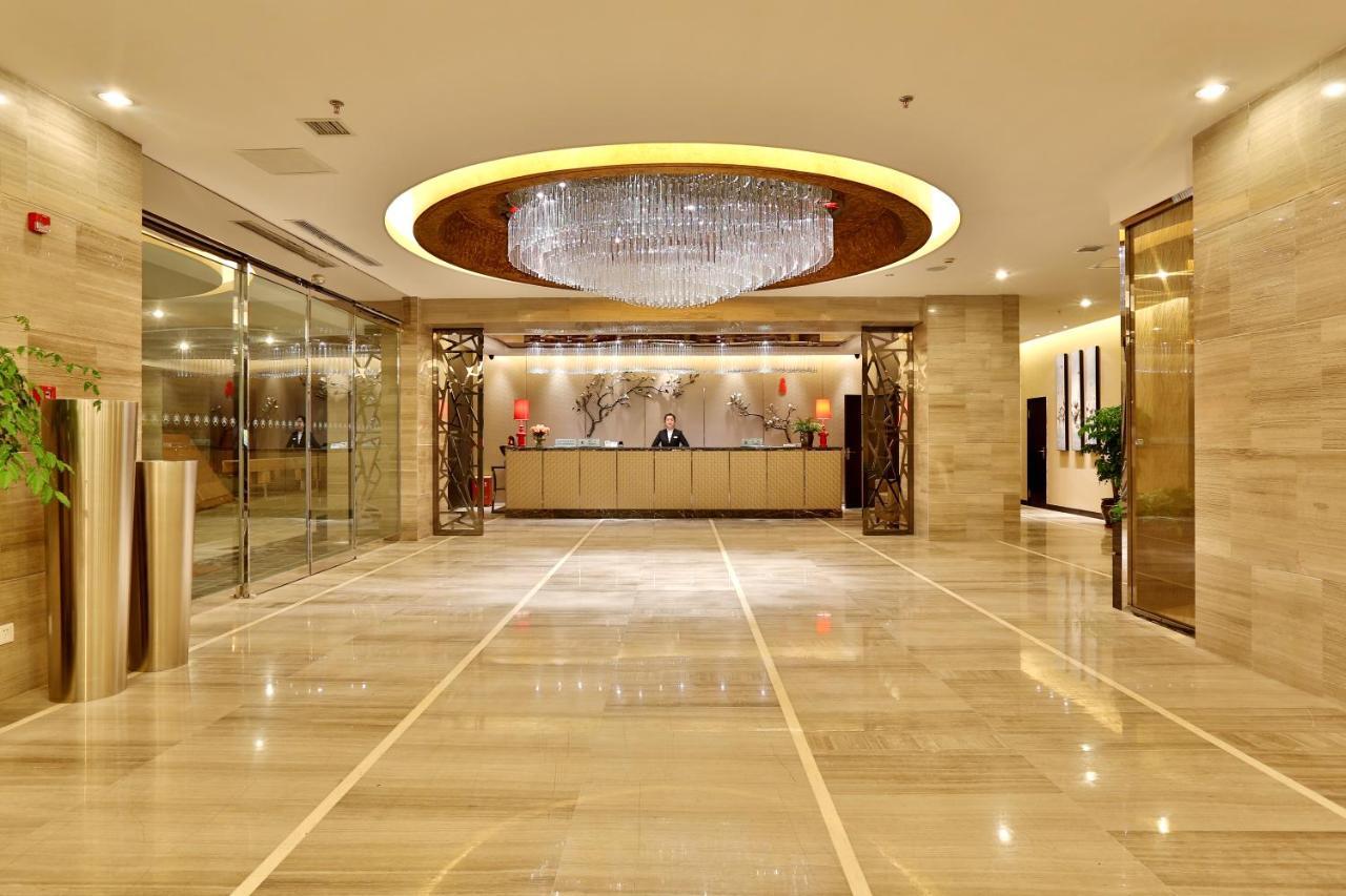 Minshan Yuanlin Grand Hotel Çongçing İç mekan fotoğraf